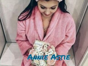 Annie_Astie