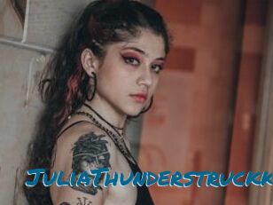JuliaThunderstruckk