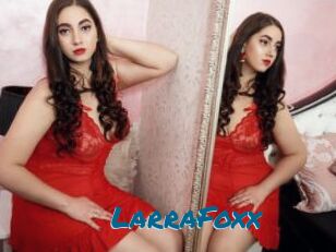 LarraFoxx