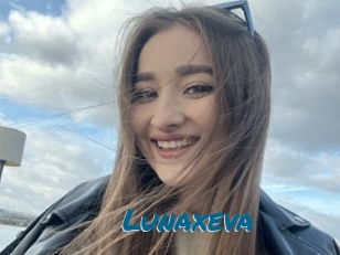 Lunaxeva