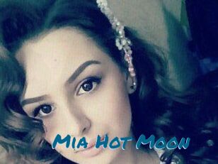 Mia_Hot_Moon