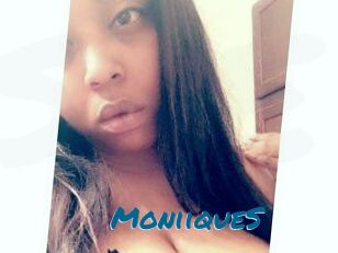 MoniiqueS