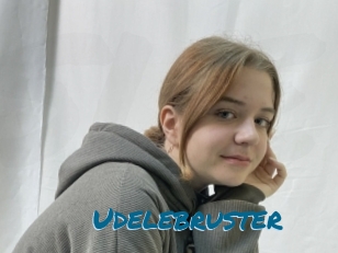 Udelebruster